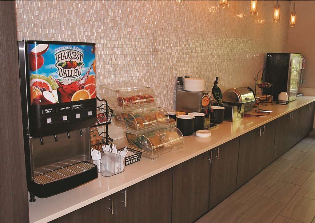 La Quinta Inn By Wyndham Indianapolis North Restoran fotoğraf